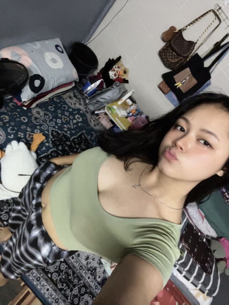 Video Video Viral Terbaru Indonesia 2026 Gaun Itu Tidak Dapat Menutupi Apa Yang Kita Rasakan Saat Bersama Artis Indonesia Terbaru 2025